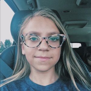 Meet your Posher, Leah